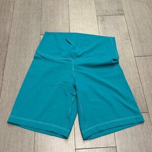 TNA Butter 7" SHORT turquoise size M